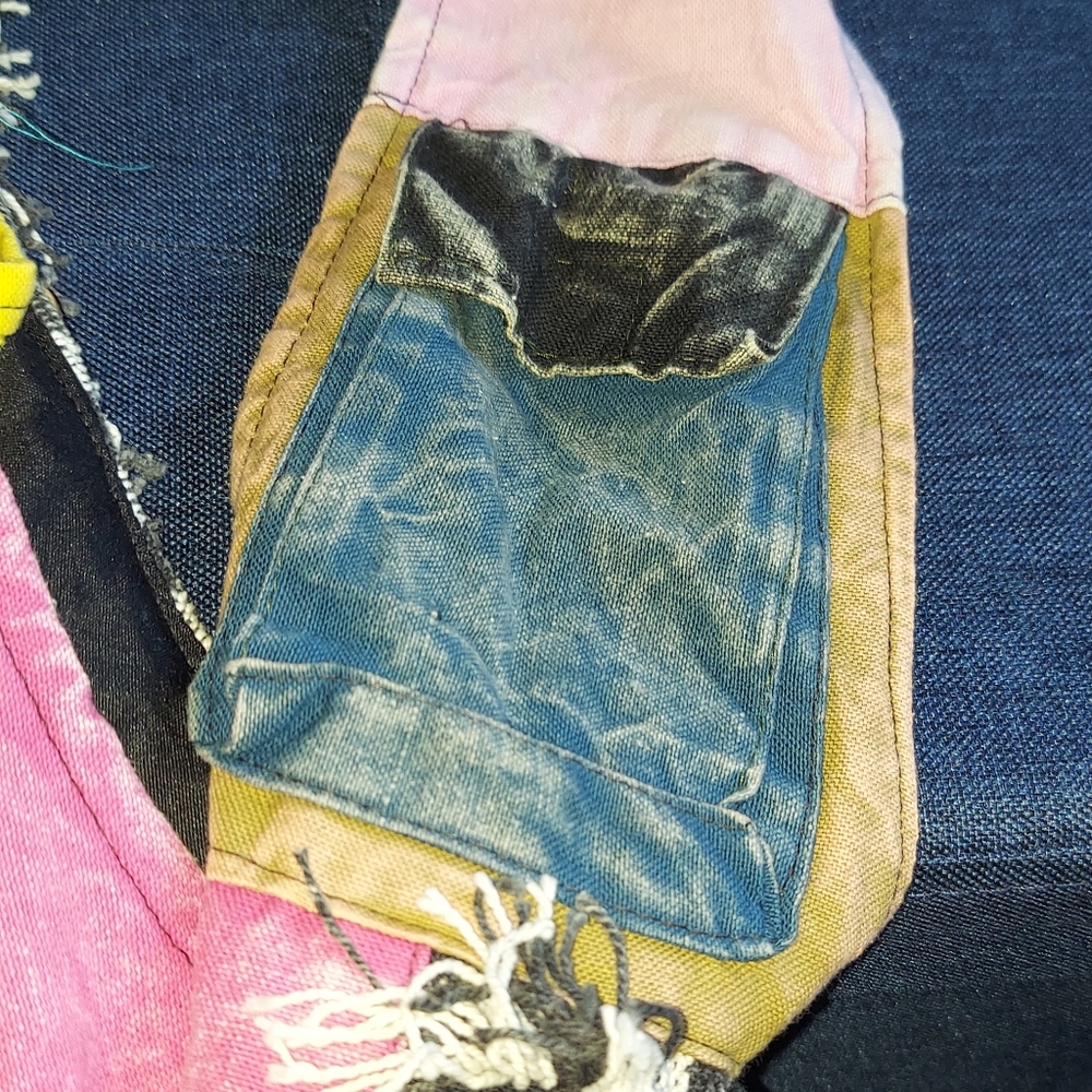 SKULL FABRIC TOTE CROSSBODY - Picture 3 of 5